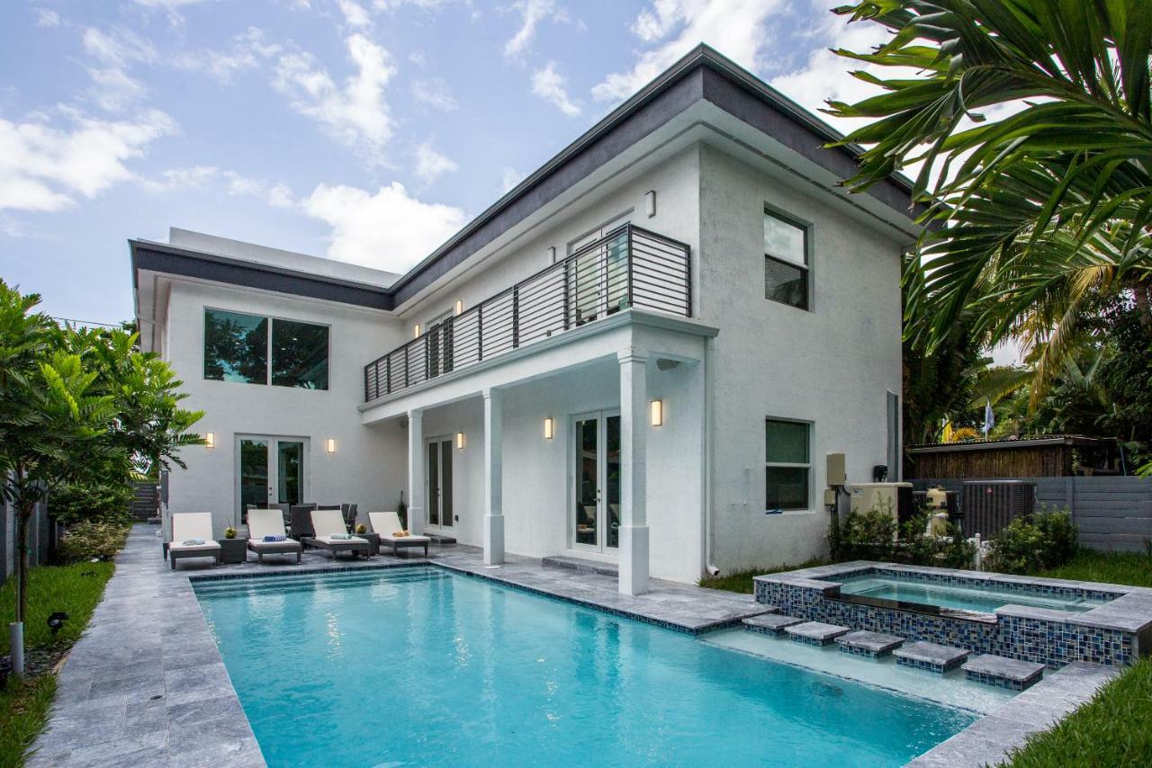 Casa Hermes Wilton Manor - Gay Guesthouse Wilton Manors Bagian luar foto