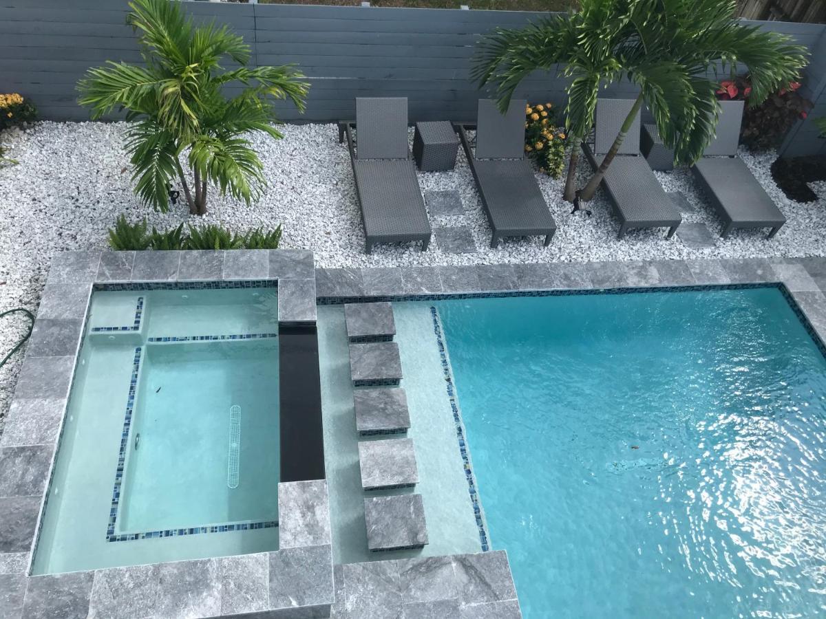 Casa Hermes Wilton Manor - Gay Guesthouse Wilton Manors Bagian luar foto